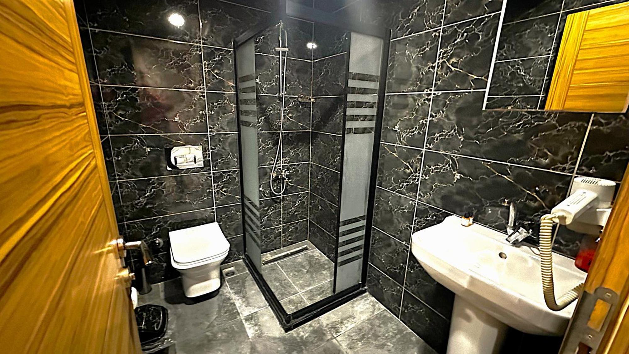 Grand Lara Hotel & Apartments Istanbul Bilik gambar
